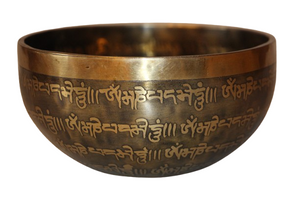 Kézzel készített 7 fémes dizájn hangtál, 512 gramm 🔮 Harmadik szem csakra: Tisztánlátás – Intuíció – Belső vezetés