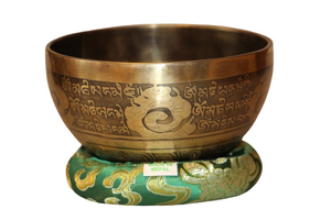 Kézzel készített 7 fémes dizájn hangtál, 542 gramm 🔴 Gyökércsakra: Stabilitás – Biztonság – Egyensúly