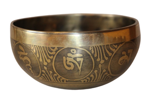 Kézzel készített 7 fémes dizájn hangtál, 497 gramm 🟡 Napfonat csakra: Önbizalom – Erő – Harmónia