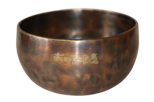 Kézzel készített 7 fémes hangtál, 620 gramm 🔵 Torokcsakra: Önkifejezés – Bátorság-Nyugalom