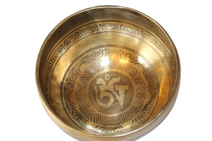 Kézzel készített 7 fémes hangtál, 434 gramm 🟡 Napfonat csakra: Önbizalom – Erő – Harmónia
