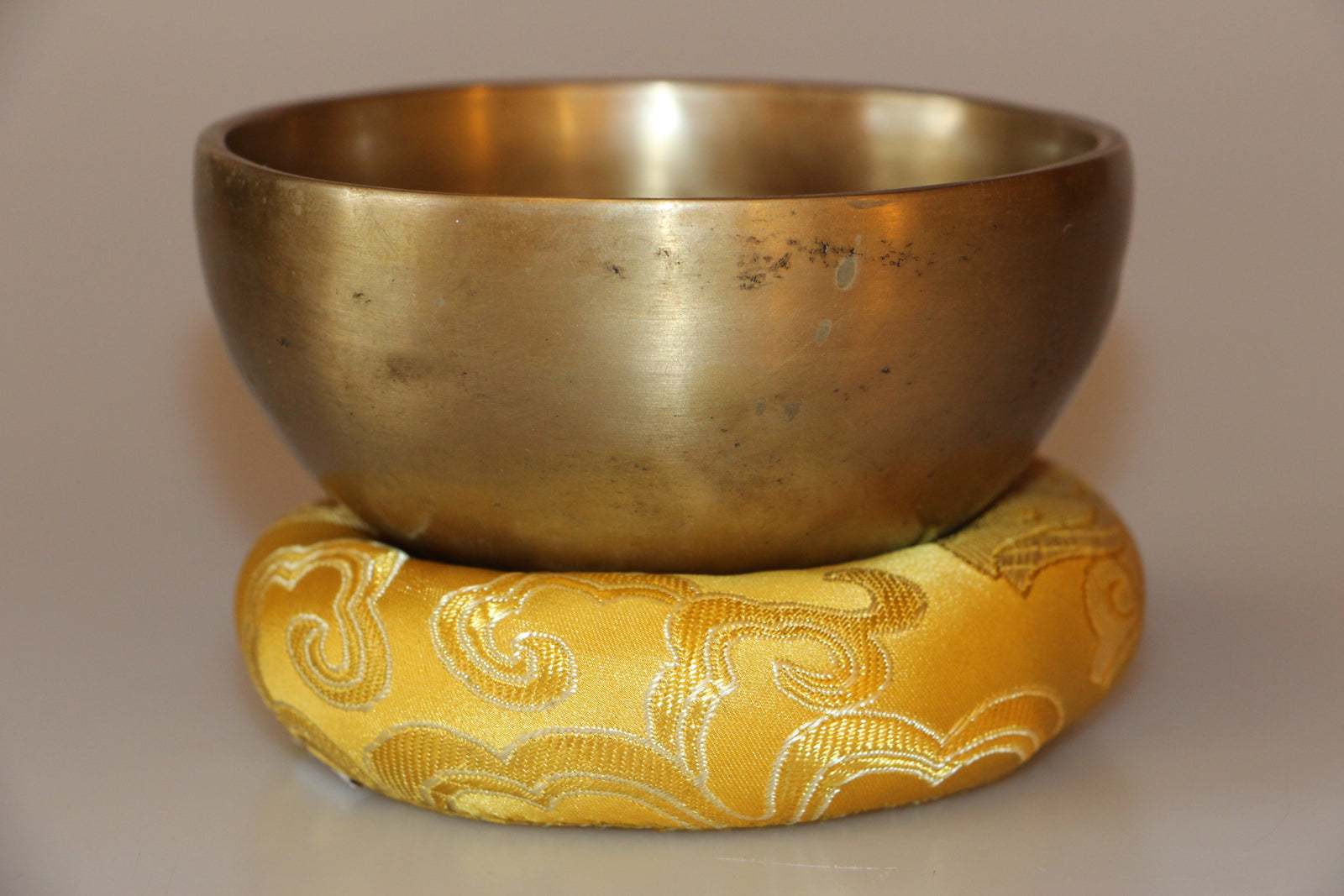 Kézzel készített 7 fémes hangtál, 310 gramm