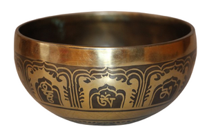 Kézzel készített 7 fémes dizájn hangtál, 499 gramm 🟡 Napfonat csakra: Önbizalom – Erő – Harmónia