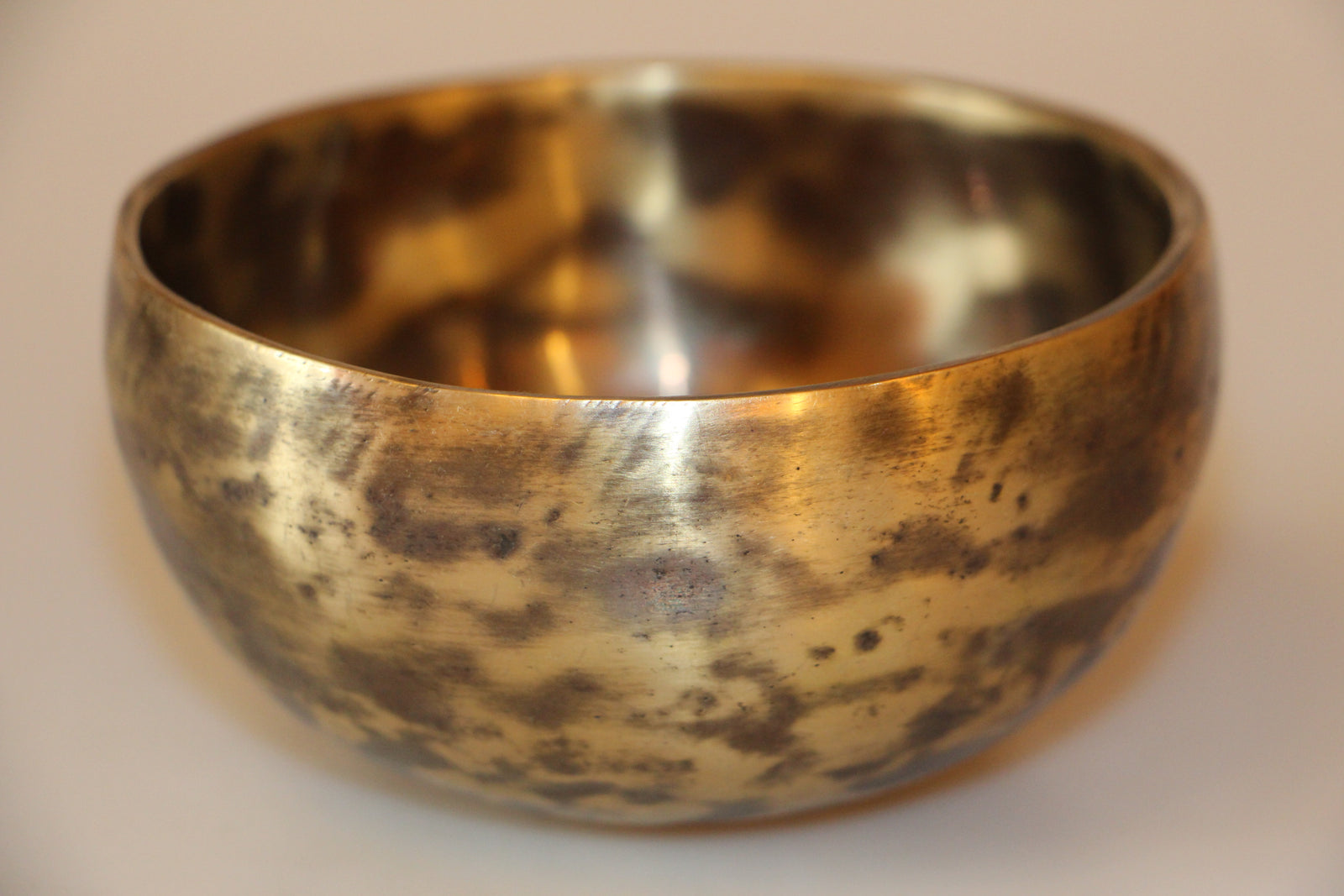 Kézzel készített 7 fémes hangtál, 343 gramm