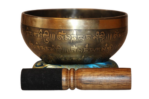 Kézzel készített 7 fémes dizájn hangtál, 523 gramm 🔮 Harmadik szem csakra: Tisztánlátás – Intuíció – Belső vezetés