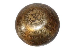 Kézzel készített 7 fémes dizájn hangtál, 523 gramm 🔮 Harmadik szem csakra: Tisztánlátás – Intuíció – Belső vezetés