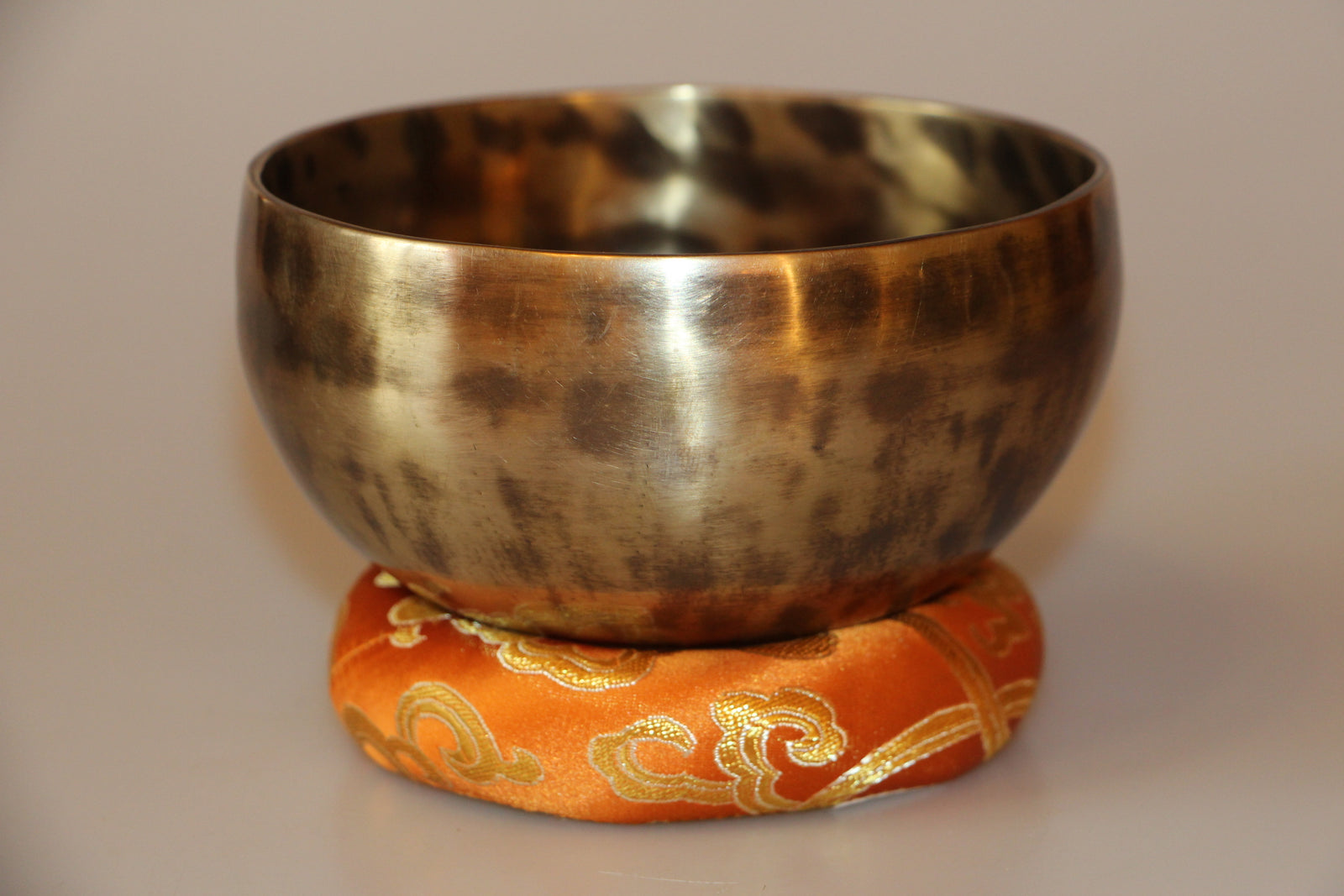 Kézzel készített 7 fémes hangtál, 412 gramm