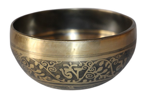 Kézzel készített 7 fémes dizájn hangtál, 309 gramm 🟡 Napfonat csakra: Önbizalom – Erő – Harmónia