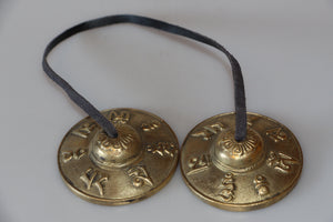 Tingsha 186 gramm om mani peme hung mantrával