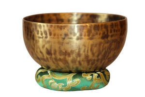 Kézzel készített 7 fémes hangtál, 675 gramm