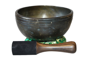 Kézzel készített 7 fémes LINGAM hangtál, 1578 gramm 🔴 Gyökércsakra: Stabilitás – Biztonság – Egyensúly