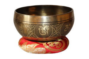 Kézzel készített 7 fémes dizájn hangtál, 402 gramm 🔮 Harmadik szem csakra: Tisztánlátás – Intuíció – Belső vezetés