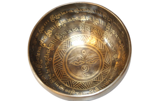 Kézzel készített 7 fémes dizájn hangtál, 353 gramm 🔴 Gyökércsakra: Stabilitás – Biztonság – Egyensúly