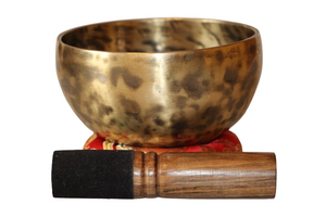 Kézzel készített 7 fémes hangtál, 440 gramm 🔴 Gyökércsakra: Stabilitás – Biztonság – Egyensúly