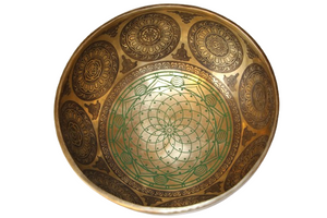 Kézzel készített 7 fémes dizájn hangtál, 1600 gramm. 🔴 Gyökércsakra Stabilitás – Biztonság – Egyensúly