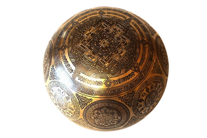 Kézzel készített 7 fémes dizájn hangtál, 1600 gramm. 🔴 Gyökércsakra Stabilitás – Biztonság – Egyensúly