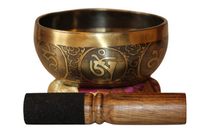 Kézzel készített 7 fémes dizájn hangtál, 395 gramm 🟡 Napfonat csakra: Önbizalom – Erő – Harmónia