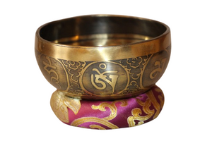 Kézzel készített 7 fémes dizájn hangtál, 395 gramm 🟡 Napfonat csakra: Önbizalom – Erő – Harmónia