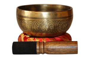 Kézzel készített 7 fémes dizájn hangtál, 489 gramm 🔴 Gyökércsakra: Stabilitás – Biztonság – Egyensúly