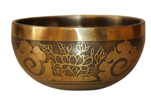 Kézzel készített 7 fémes dizájn hangtál, 357 gramm 🟡 Napfonat csakra: Önbizalom – Erő – Harmónia