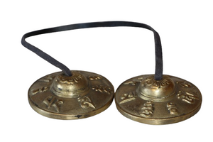 Tingsha 186 gramm om mani peme hung mantrával